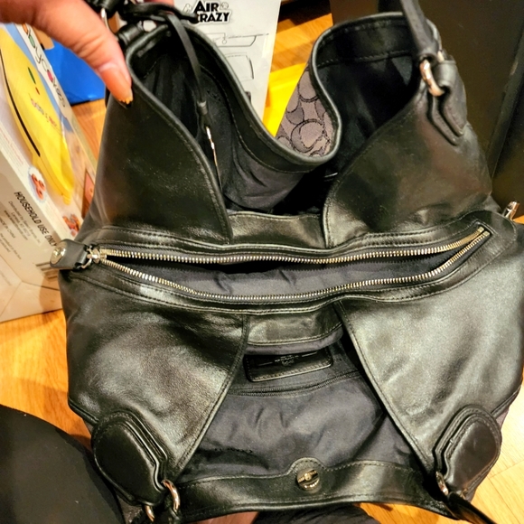 Like New Large Coach Bag - Picture 2 of 2